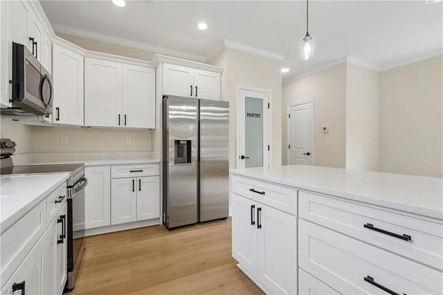 1122 E Pembroke AVE, Hampton, VA 23669