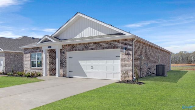 116 Meadow Path Drive, Meridianville, AL 35759