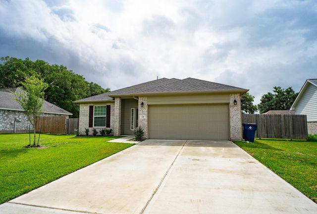 247 Freeman Boulevard, West Columbia, TX 77486