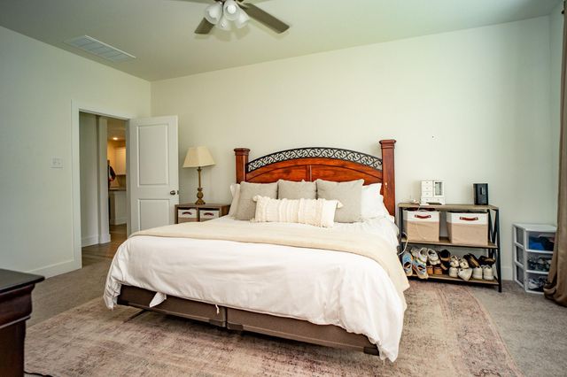 247 Freeman Boulevard, West Columbia, TX 77486