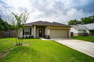 247 Freeman Boulevard, West Columbia, TX 77486