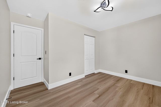 6710 Stana Dr, Louisville, KY 40258