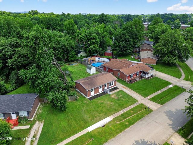 6710 Stana Dr, Louisville, KY 40258