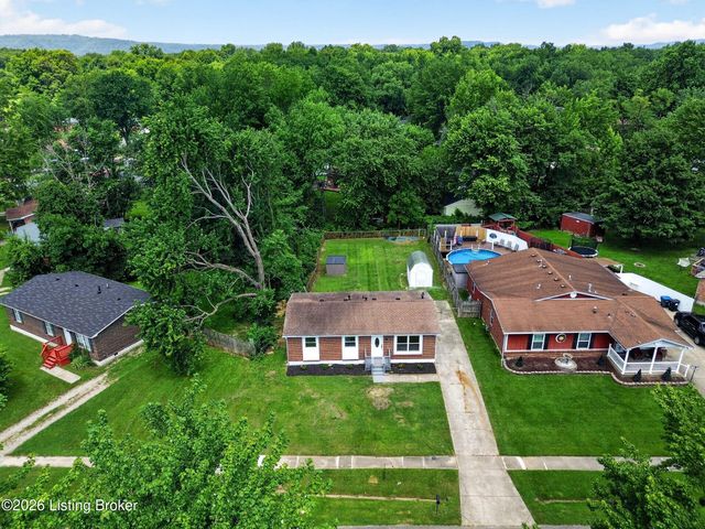 6710 Stana Dr, Louisville, KY 40258