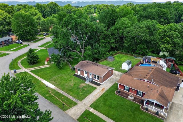 6710 Stana Dr, Louisville, KY 40258