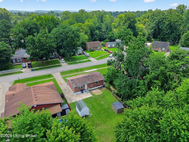 6710 Stana Dr, Louisville, KY 40258