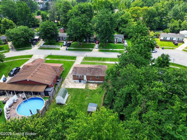 6710 Stana Dr, Louisville, KY 40258