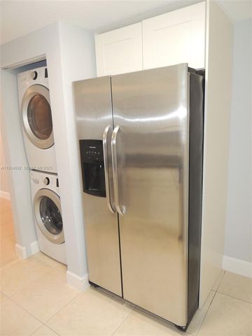 1152 99th St 27, Bay Harbor Islands, FL 33154