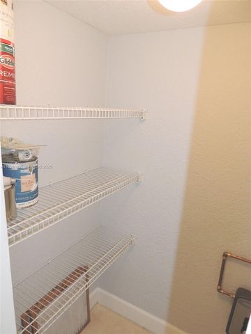 1152 99th St 27, Bay Harbor Islands, FL 33154