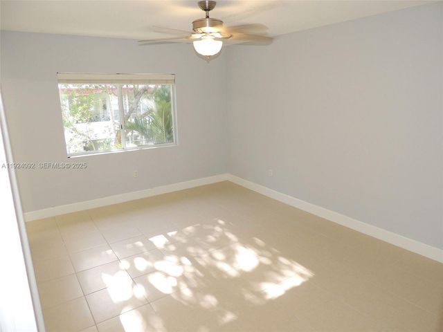 1152 99th St 27, Bay Harbor Islands, FL 33154