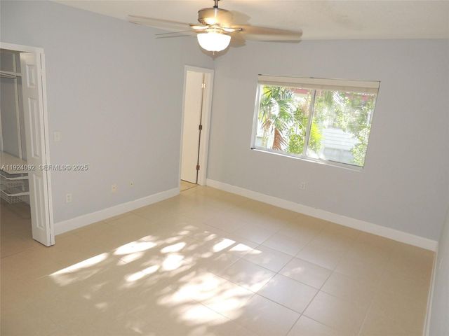 1152 99th St 27, Bay Harbor Islands, FL 33154