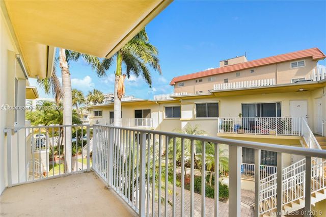 1152 99th St 27, Bay Harbor Islands, FL 33154