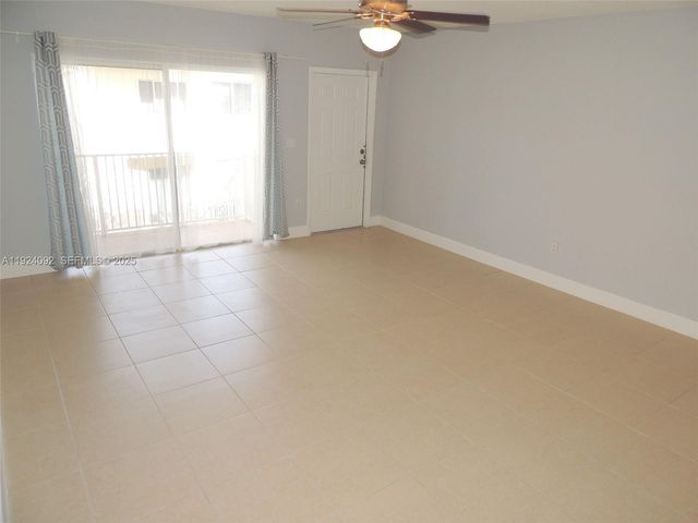 1152 99th St 27, Bay Harbor Islands, FL 33154