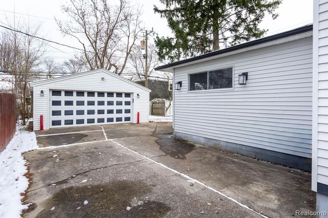 313 S Edison Avenue, Royal Oak, MI 48067