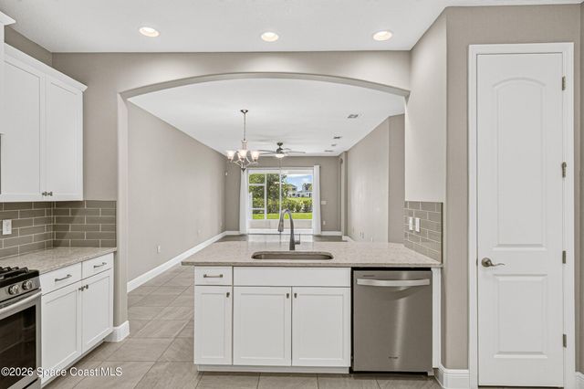 8373 Loren Cove Drive, Melbourne, FL 32940