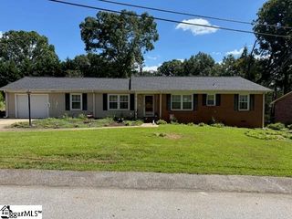 4 Diby Drive, Greenville, SC 29609