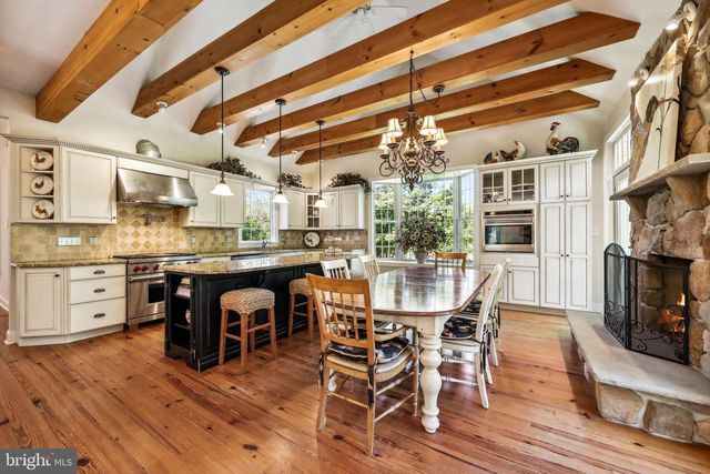 11 HILLIARDS BRIDGE RD, Southampton, NJ 08088