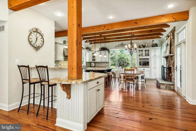 11 HILLIARDS BRIDGE RD, Southampton, NJ 08088