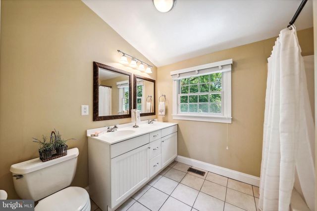 11 HILLIARDS BRIDGE RD, Southampton, NJ 08088