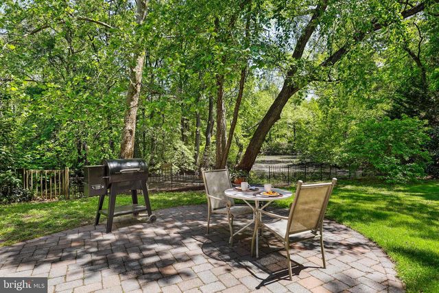 11 HILLIARDS BRIDGE RD, Southampton, NJ 08088