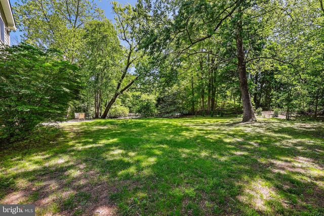 11 HILLIARDS BRIDGE RD, Southampton, NJ 08088