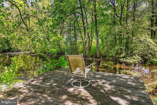 11 HILLIARDS BRIDGE RD, Southampton, NJ 08088