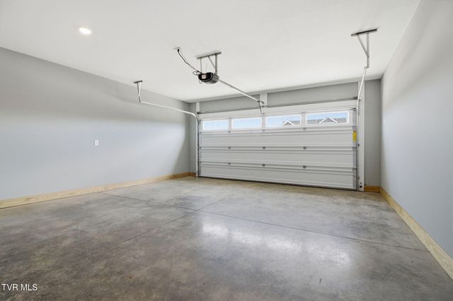 133 Dry Kiln Court, Gray, TN 37615