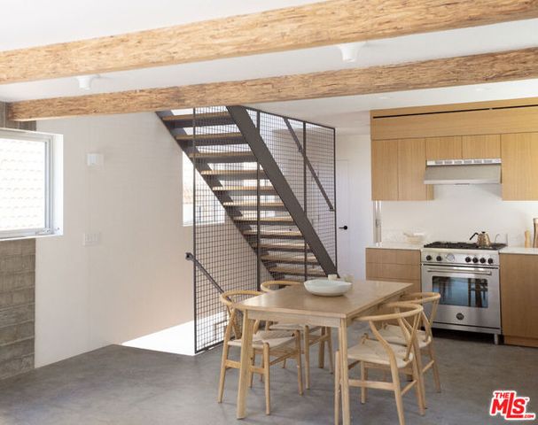 8870 Wonderland Avenue, Los Angeles, CA 90046