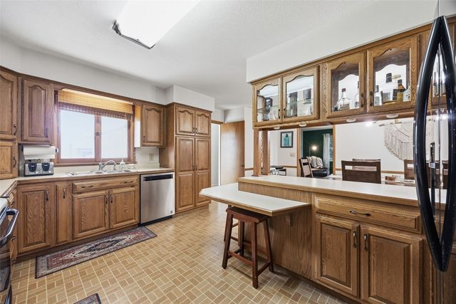 1780 25th Avenue, Marion, IA 52302