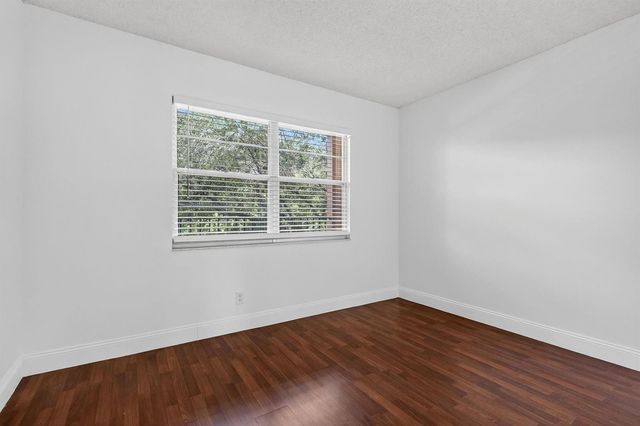 12750 SW 4th Court 307j, Pembroke Pines, FL 33027