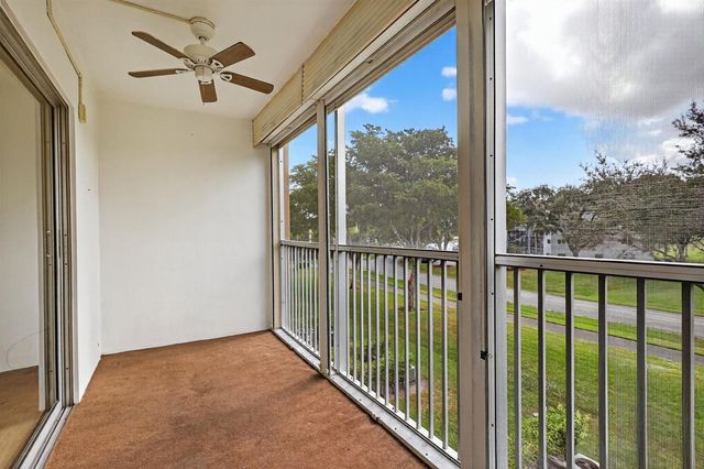 12750 SW 4th Court 307j, Pembroke Pines, FL 33027