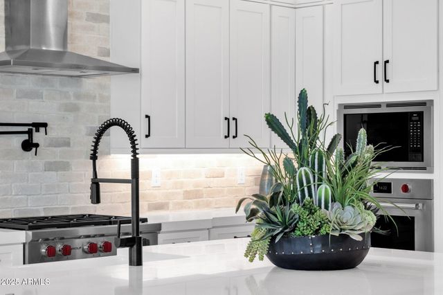 1151 E PEACH TREE Drive, Chandler, AZ 85249