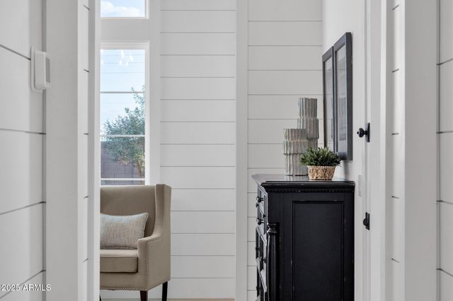 1151 E PEACH TREE Drive, Chandler, AZ 85249