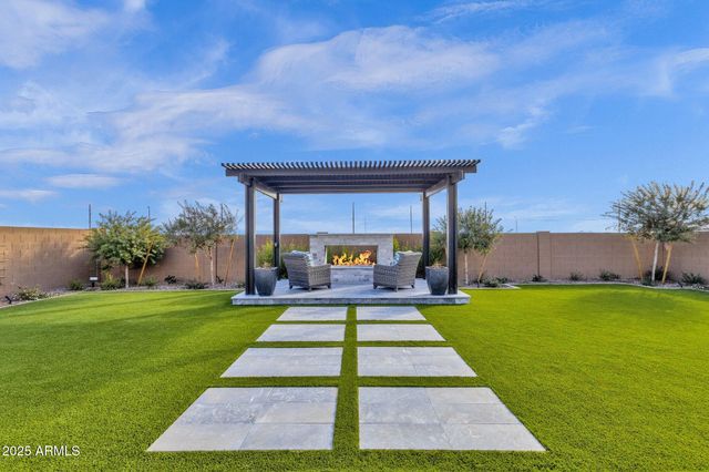 1151 E PEACH TREE Drive, Chandler, AZ 85249