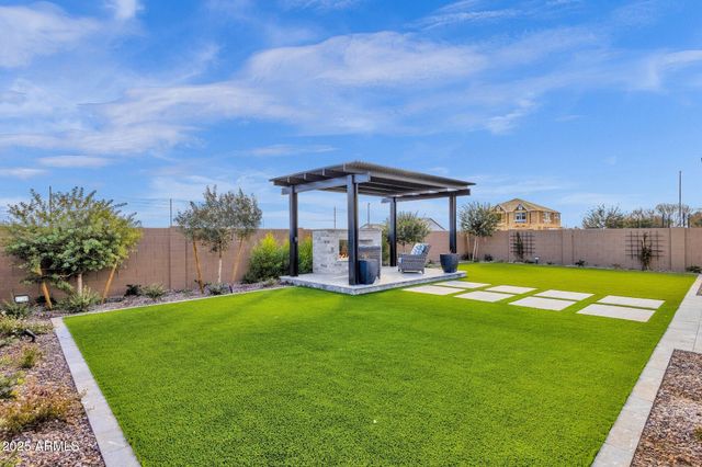 1151 E PEACH TREE Drive, Chandler, AZ 85249