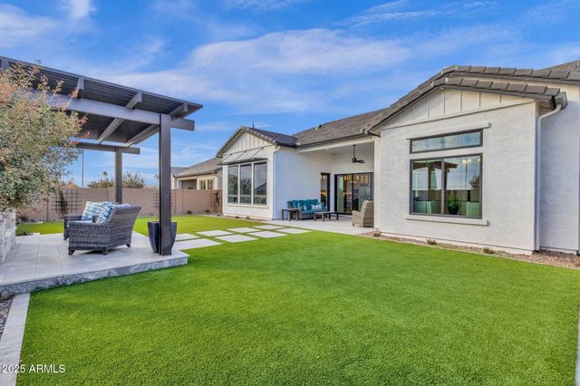 1151 E PEACH TREE Drive, Chandler, AZ 85249