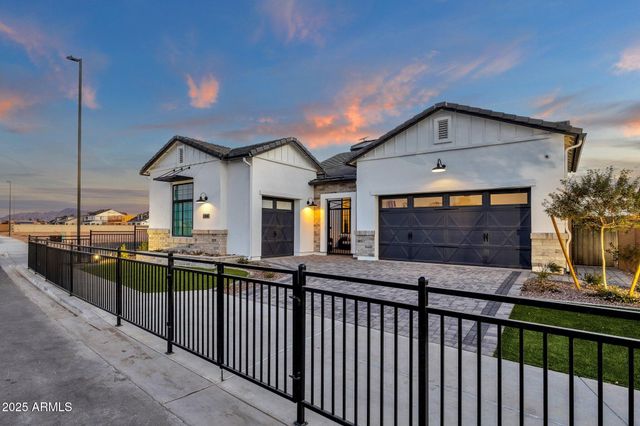 1151 E PEACH TREE Drive, Chandler, AZ 85249