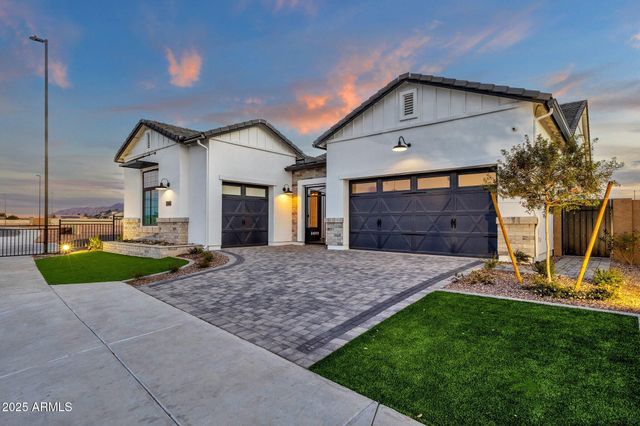 1151 E PEACH TREE Drive, Chandler, AZ 85249