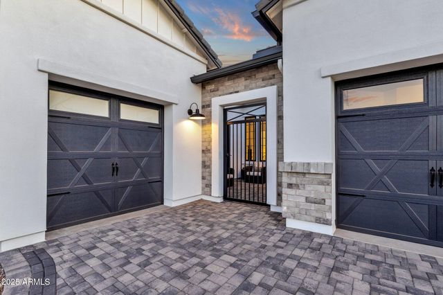 1151 E PEACH TREE Drive, Chandler, AZ 85249