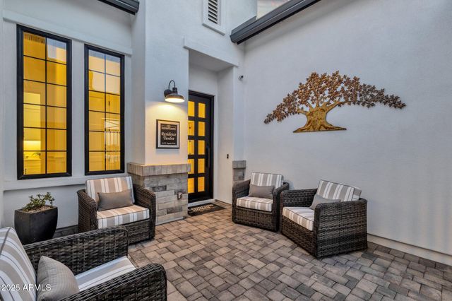 1151 E PEACH TREE Drive, Chandler, AZ 85249