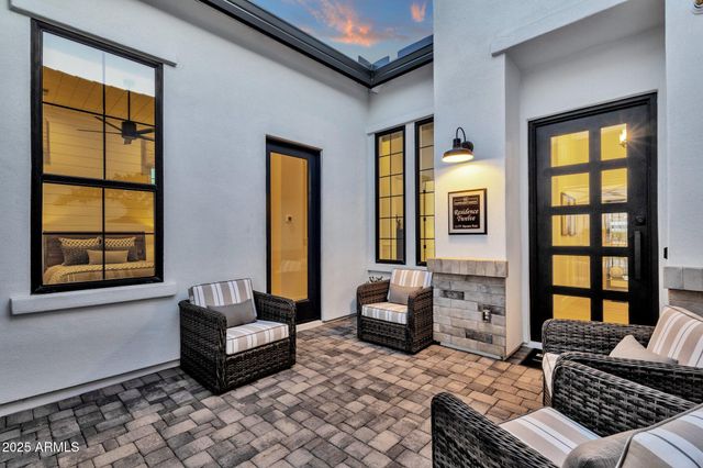 1151 E PEACH TREE Drive, Chandler, AZ 85249