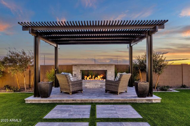 1151 E PEACH TREE Drive, Chandler, AZ 85249