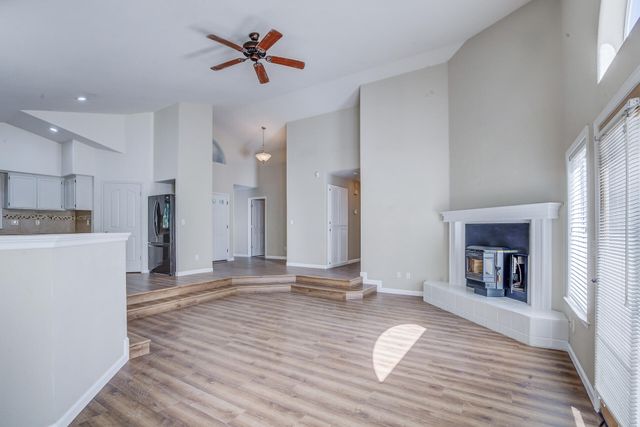 1633 Wee Burn Court, Redding, CA 96003