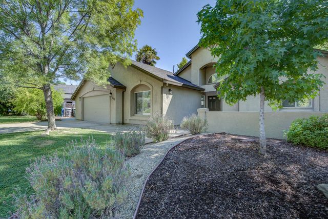 1633 Wee Burn Court, Redding, CA 96003