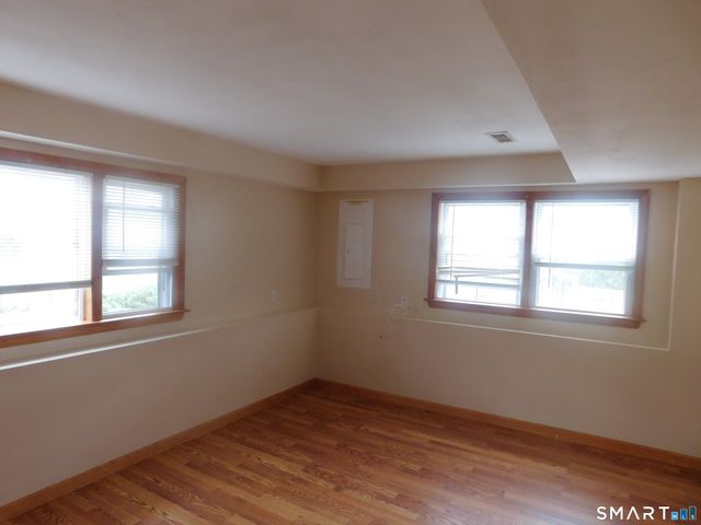 6 Daybreak Lane Studio, Shelton, CT 06484