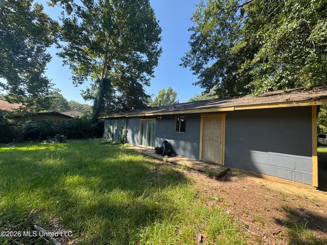 318 Queen Marie Lane, Jackson, MS 39209