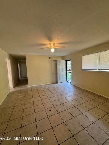 318 Queen Marie Lane, Jackson, MS 39209