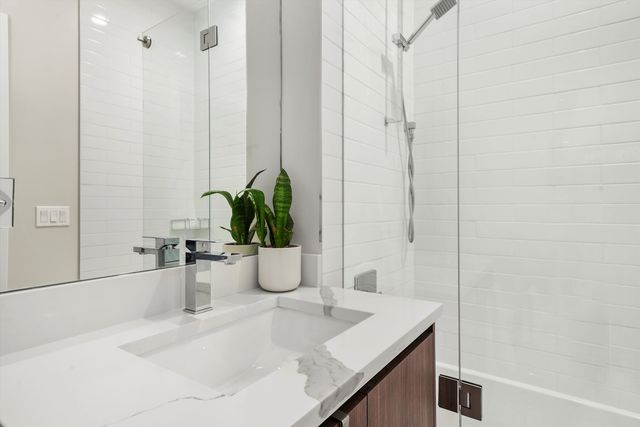 2342 W Adams Street 304, Chicago, IL 60612