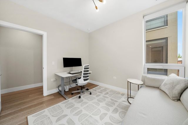 2342 W Adams Street 304, Chicago, IL 60612