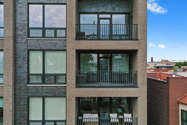 2342 W Adams Street 304, Chicago, IL 60612